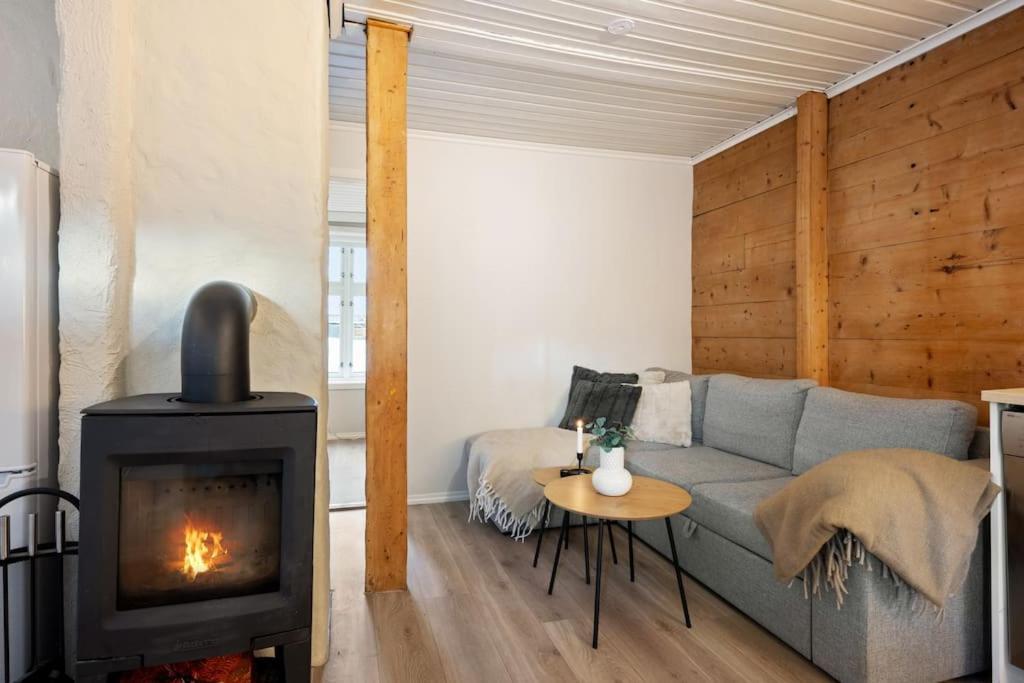 Central Apartment With Balcony, Self-Check In & Private Entrance Bergen Extérieur photo